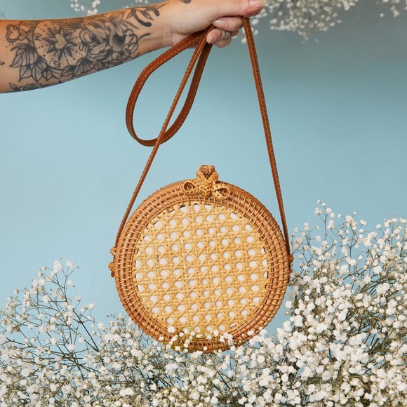 Vintage Handbags - WICKER CROSSBODY BAG